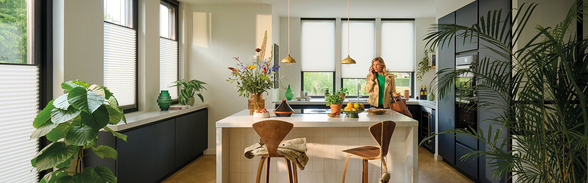 2304-Luxaflex_header.jpg 2304-Luxaflex_header.jpg